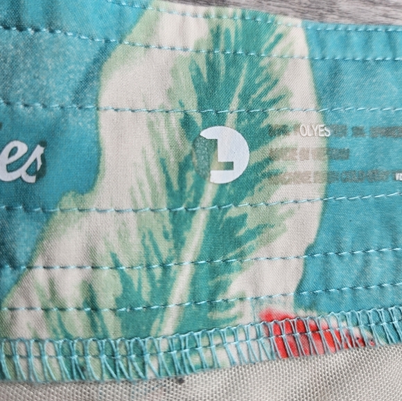 Chubbies Men's Mesh Lined Swim Trunks Large Tropical Hawaiian Floral - Picture 5 of 10